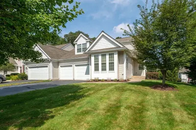 8 Linkside Ct #8