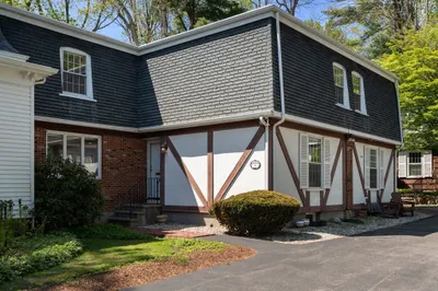 32 Linden St #5 1