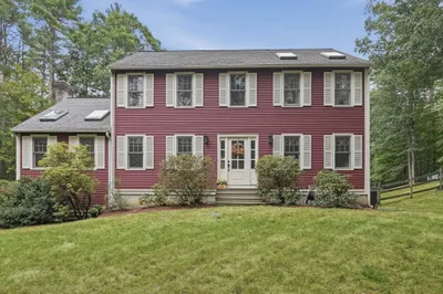 7 Trout Brook Way 1