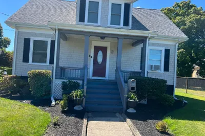 24 Angell St 1
