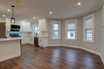 80 Surrey St