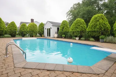 42 Janelle Dr 1
