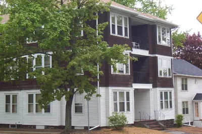 154 Lovell St #1R and 3R 1