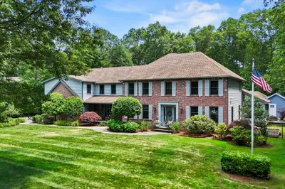 145 Stonehill Road 1