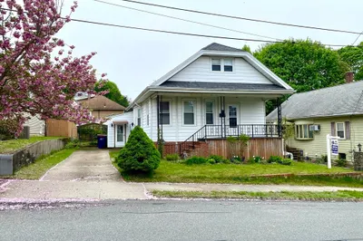 13 Deane St 1