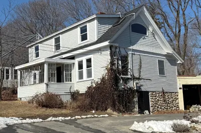 10 Allen Pl 1