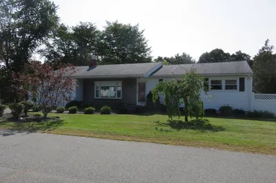 6 Pinewood Ln #6 1