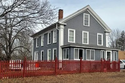 408 NE Main Street 1