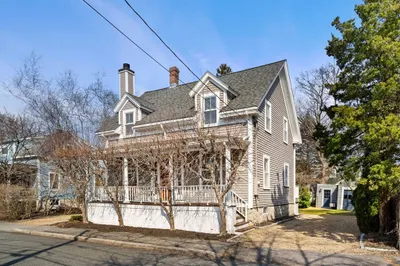 22 Central St 1