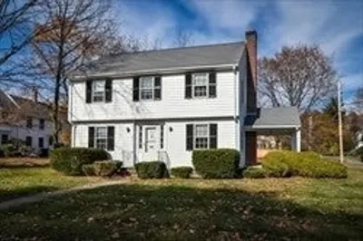 77 W Central St 1