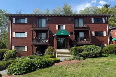 310 Codman Hill Rd #34D 1