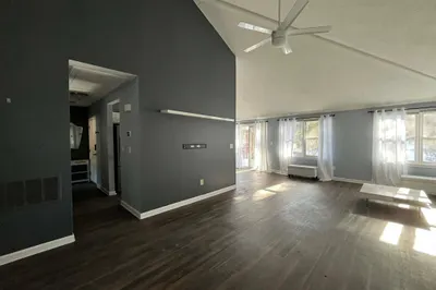 30 E Bluff Rd #30