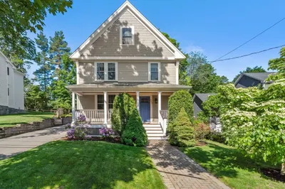 945 Walnut St