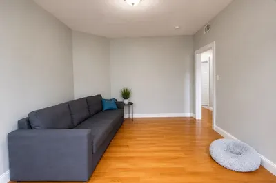 13 Hendry Street #3 1