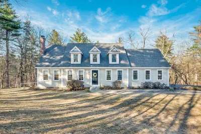 18 Stonebridge Rd 1
