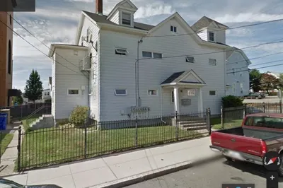 889 Pine #1N