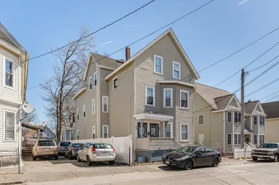 64 Washington St 1