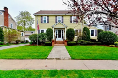 31 Longfellow Rd 1