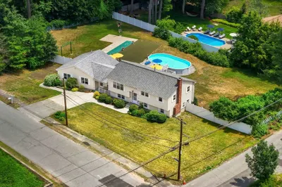 11 Barbara D Ln 1