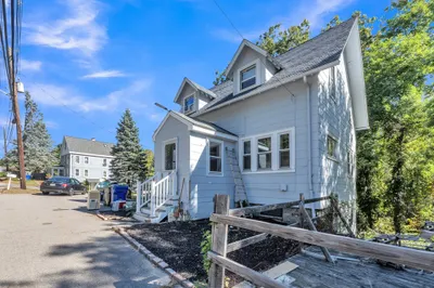 222 S Main Street 1