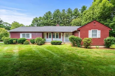 96 Birchwood Dr 1