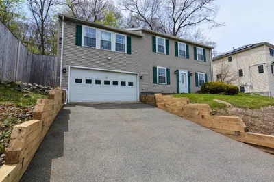 8 Grandview Park