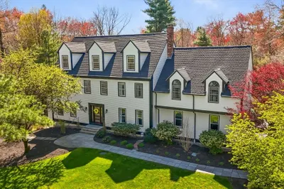27 Bogastow Circle 1