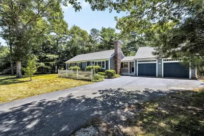 41 Ensign Rd 1