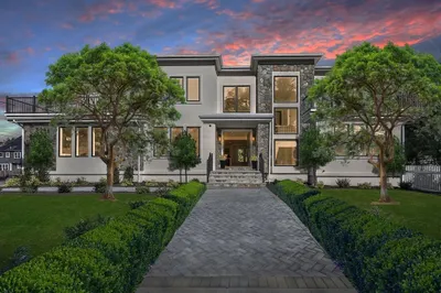 5 Colonial Rd