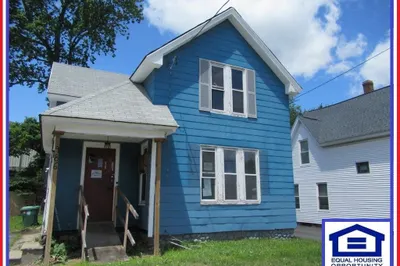 986 Main Street 1