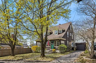 14 Bancroft Ave