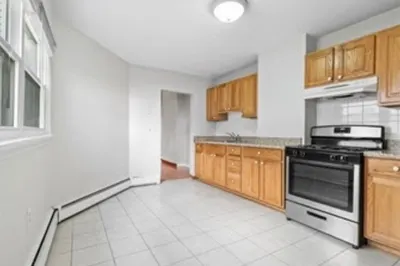 156 Lexington St #1