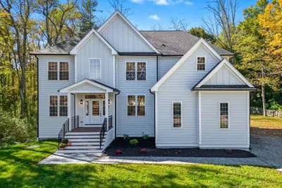 8 Hough Rd