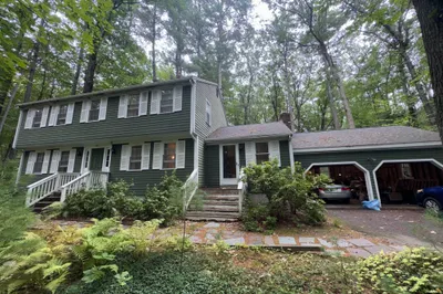 46 Jackson Dr 1