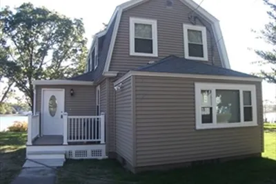 31 Riverbank Rd 1
