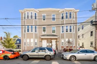 246-254 Salem St 1