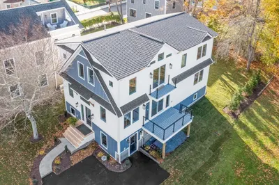 91 Houston Avenue