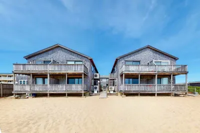 945 Commercial St #10C