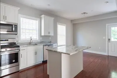 33 Covington St #2