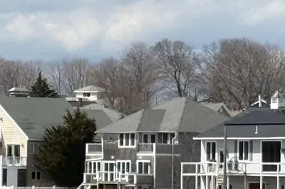 31 Hampton Cir