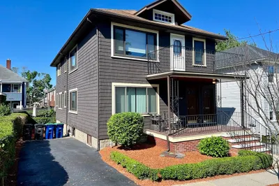 8 Fairfax St 1