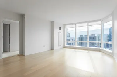 1 Franklin St #2410