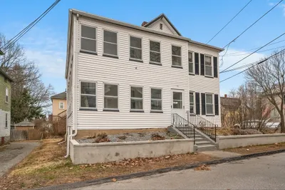 25 Coleman St #2