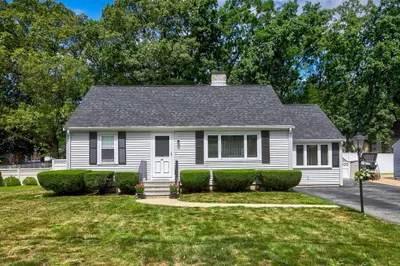 43 Longmeadow Road