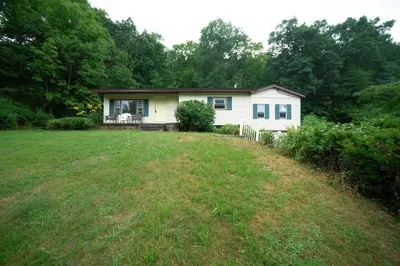 8 Hillside Drive