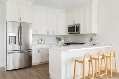 14 Alaska St #7