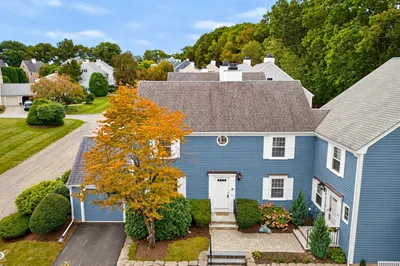 18 Fairway Cir #18 1