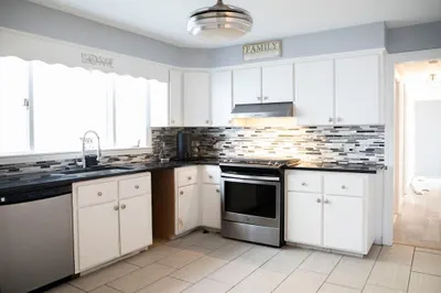 433 Winthrop St #1