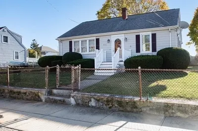 445 King Philip St 1
