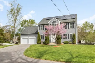 1 Brewster Rd